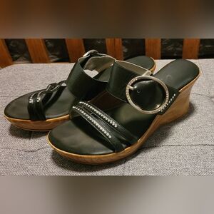 Onex Cynthia Black Womens sandals Size 8